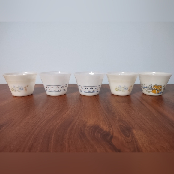 5 x vintage Dynaware Termocrisa & Indopol  White Milk Glass Custard Dessert Bowl - Picture 1 of 11